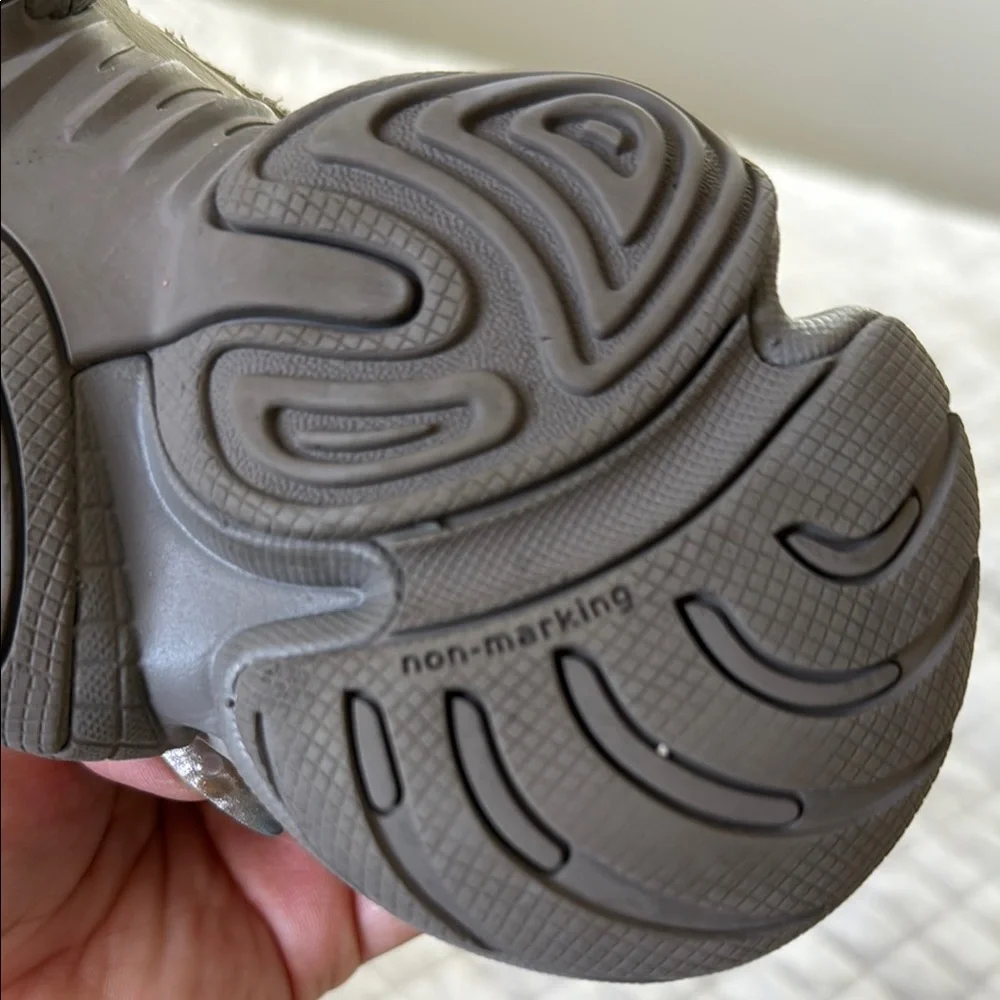 Yeezy Sneakers in Taupe and Gray - Picture 7 of 12